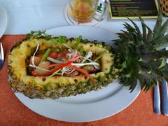 菠萝船-Lanterns Vietnamese Restaurant