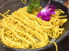-宽板凳老灶火锅(台湾街店)