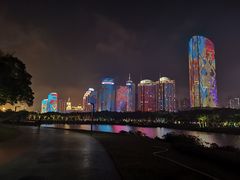-万绿园