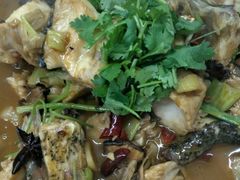-鲁班小馆(政四街店)