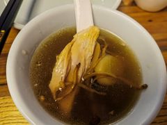 -缘生态云南菜·野生菌庭院餐厅(华侨城店)