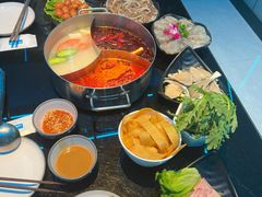 -唯爱KTV聚会餐厅(仙林东城汇店)