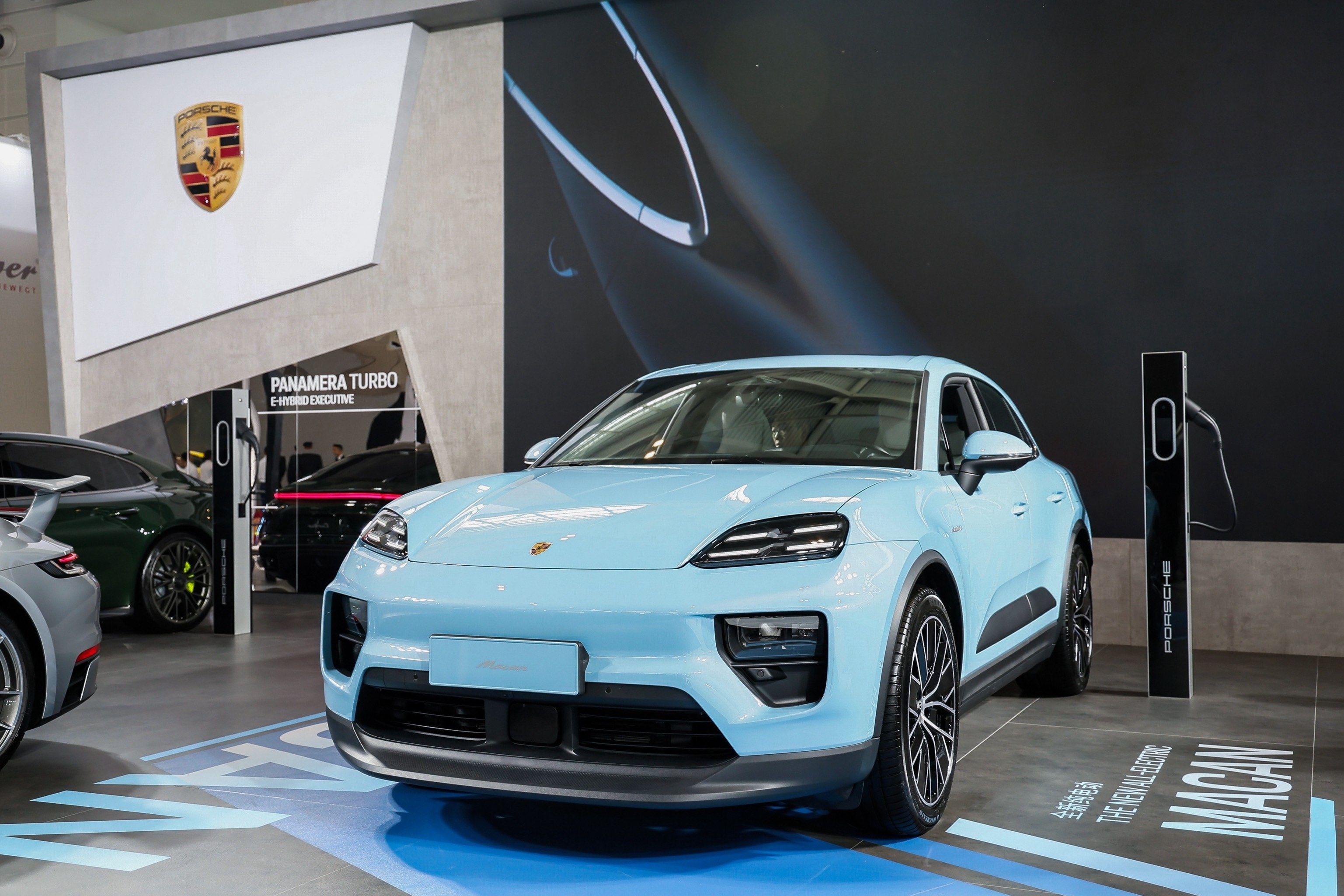 有惊艳到,保时捷纯电动macan长长长续航版