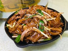 干炒牛河-天宝食坊·啫啫煲大排档(西华路店)