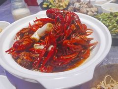 -肥小宝·金牌油焖大虾(襄阳龙虾地标店)