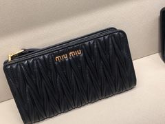 -伦敦比斯特购物村