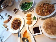玻璃脆皮妙龄乳鸭-利苑酒家(华熙国际店)