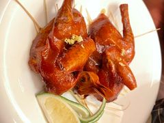 脆皮香茅乳鸽-觅唐MITONG(鸟巢店)