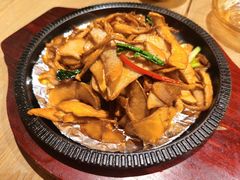 -耶里夏丽·新疆菜·28年喀什老馆(田林东路店)