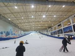 -乔波室内滑雪场