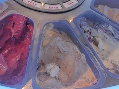 -东方红海鲜百汇(国际大厦店)