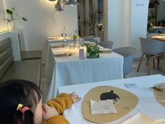 -春树下·树屋花房西餐厅(罍街AS1980店)