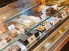 -VENCHI 闻绮(北京国贸商城店)