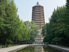 -玲珑塔公园