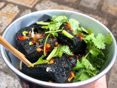 -黑色经典臭豆腐·湖南特产(步行街店)