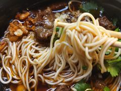 -舍居智能酒店(深圳宝安翻身地铁站店)