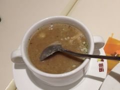 野菌菇蟹肉浓汤，关键是没有蟹肉-菲滋意式餐厅(西溪印象城店)