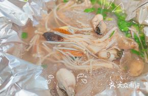 Oyster and Clam Noodles