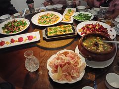 腾冲菌香尖椒鸡-小喜客·云南特色菜(纳西庭院店)