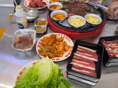 -哈哈碳都·牛肋条无限自助烤肉(宝龙店)