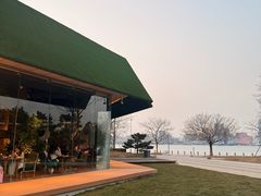 -青岛朗艺美术馆·海景咖啡