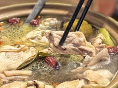 石橄榄鸡煲-齐齐衮·廟街生蚝雞煲(荔湾地铁站店)