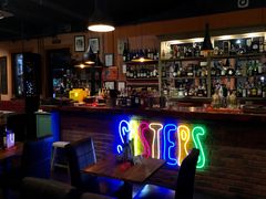 -SISTERS BAR RESTAURANT川意酒馆(嘉善老市H楼店)