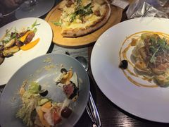-卡普里披萨·牛扒·下午茶