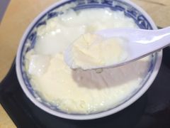 冻双皮奶-百花传统甜品店(原址店)