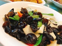 -老钱饭店(后渚港店)