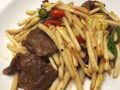 花生芽黑椒牛柳-名甬鲜坊·宁波海鲜(爱琴海店)