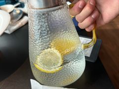 -凤凰湘语·平价海鲜餐厅(浦东旗舰店)