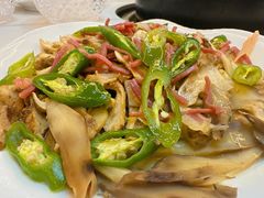 -菌海森林·非遗野生菌火锅(西山区滇池路摩根道店)