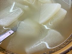 -一品红烧鸭特色川菜(三岔湖店)