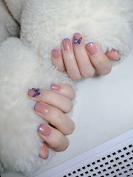 -双双化妆造型工作室