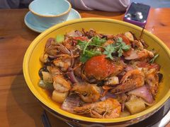 -休记光头香辣蟹干锅(绵竹店)