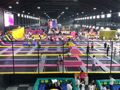 -嘿哟动霸CHUA·新潮玩运动娱乐中心·蹦床滑冰团建乐园