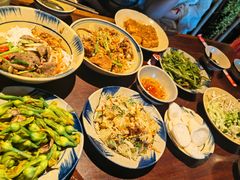 -Cục Gạch Quán