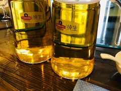 纯生扎啤-洁神饭庄·海鲜·青岛菜·30年老字号(五四广场店)