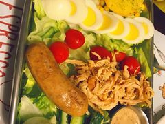 航母沙拉七选三-吃饼人西餐(南开店)