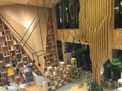 -新华里咖啡书吧(新华书店小寨店)