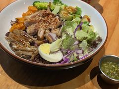 -POKEE VIA&Brunch·维娅(重庆来福士店)