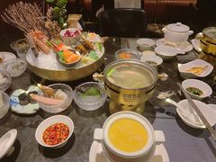 -半岛翡丽海鲜自助餐厅(观风亭店)