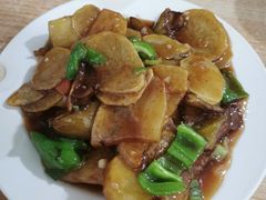 地三鲜-东北特色菜馆(珞喻东路店)