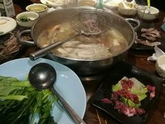 -乡土黄·鲜牛肉火锅·小龙虾(兴业街店)