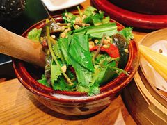 手撕椒松花蛋-云海肴·汽锅鸡·云南代表菜(天山百盛优客店)