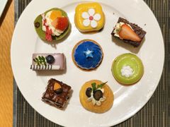 -鲁商雅高铂尔曼大酒店·铂丽自助餐厅