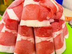 -洞庭洲·防空洞火锅·烧烤·铜锅涮肉(新百广场店)