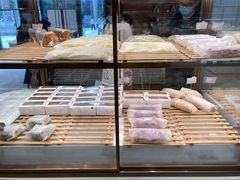 面包甜点陈列柜-奈雪的茶(中粮祥云小镇店)