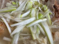 -金卯白肉罩火烧